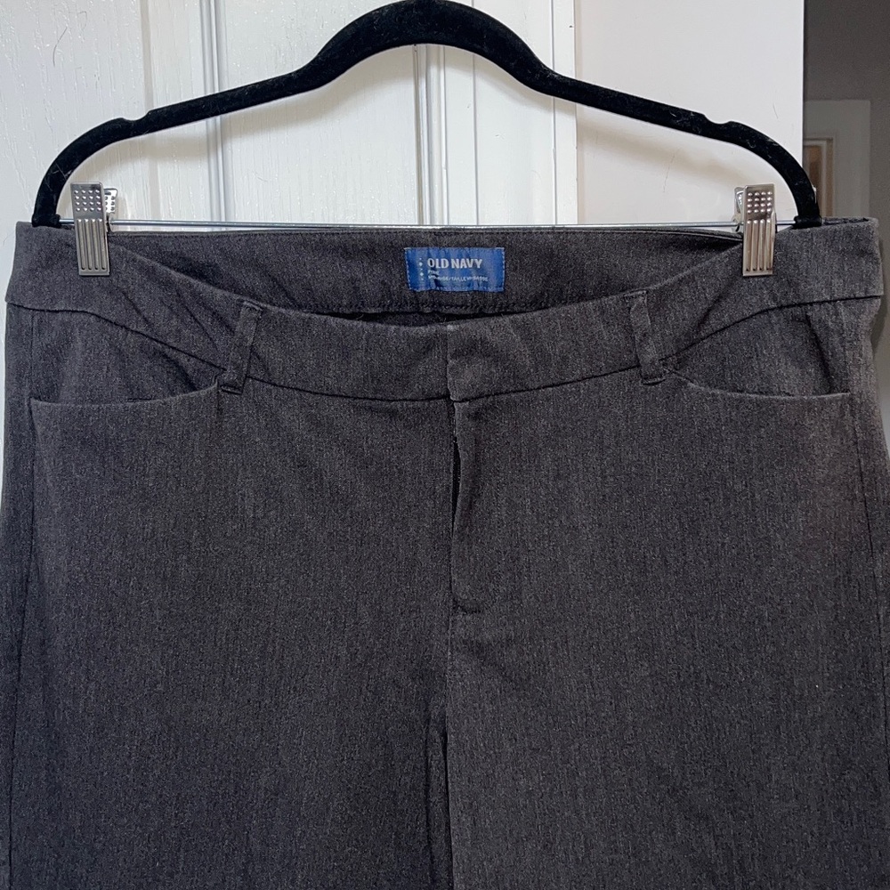 Old Navy Dark Heathered Gray mid rise Pixie pants Size 16 regular - Picture 4 of 8